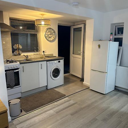 Stylish Studio Flat - Watford Junction - Harry Potter Eksteriør bilde