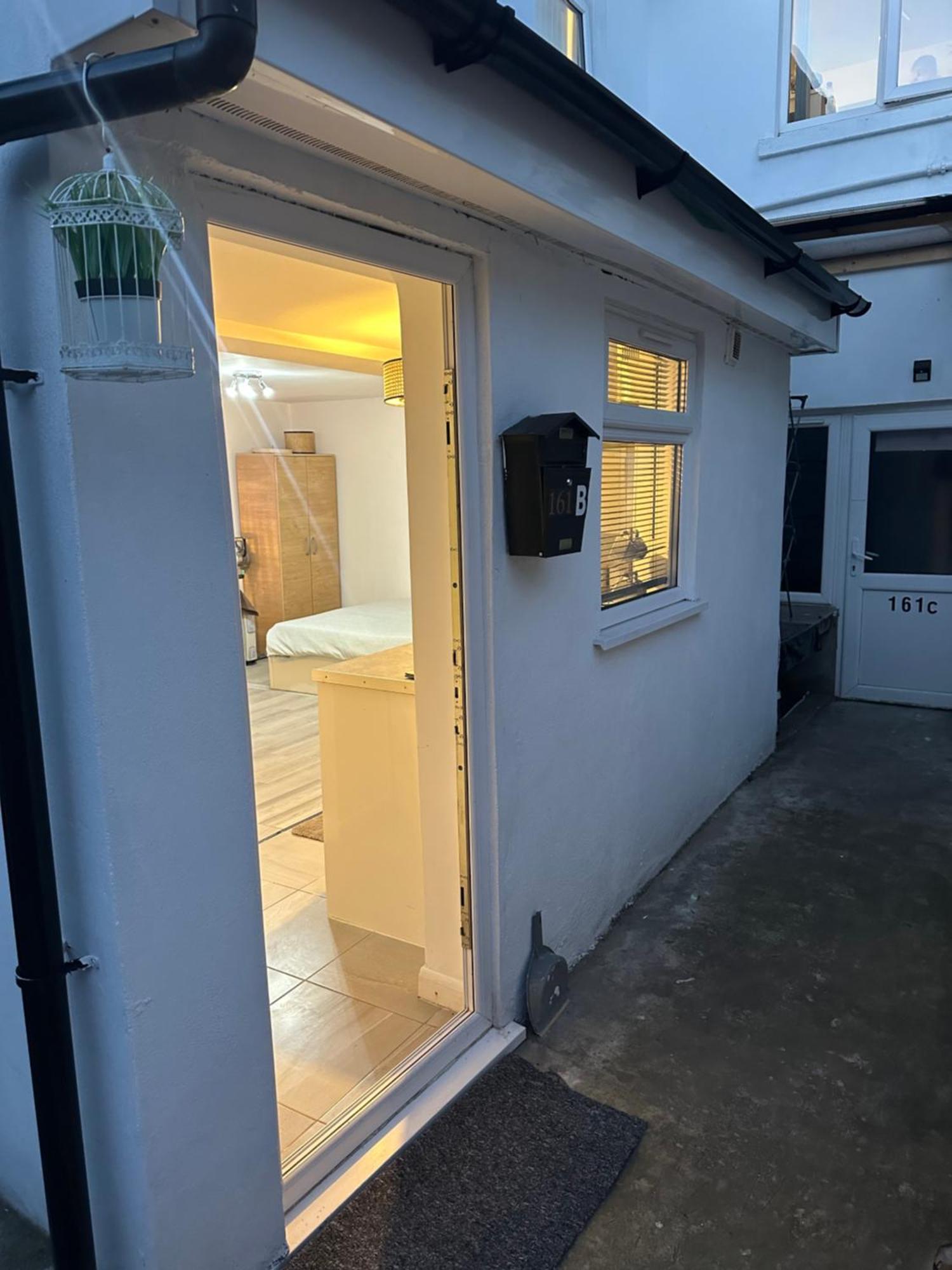 Stylish Studio Flat - Watford Junction - Harry Potter Eksteriør bilde