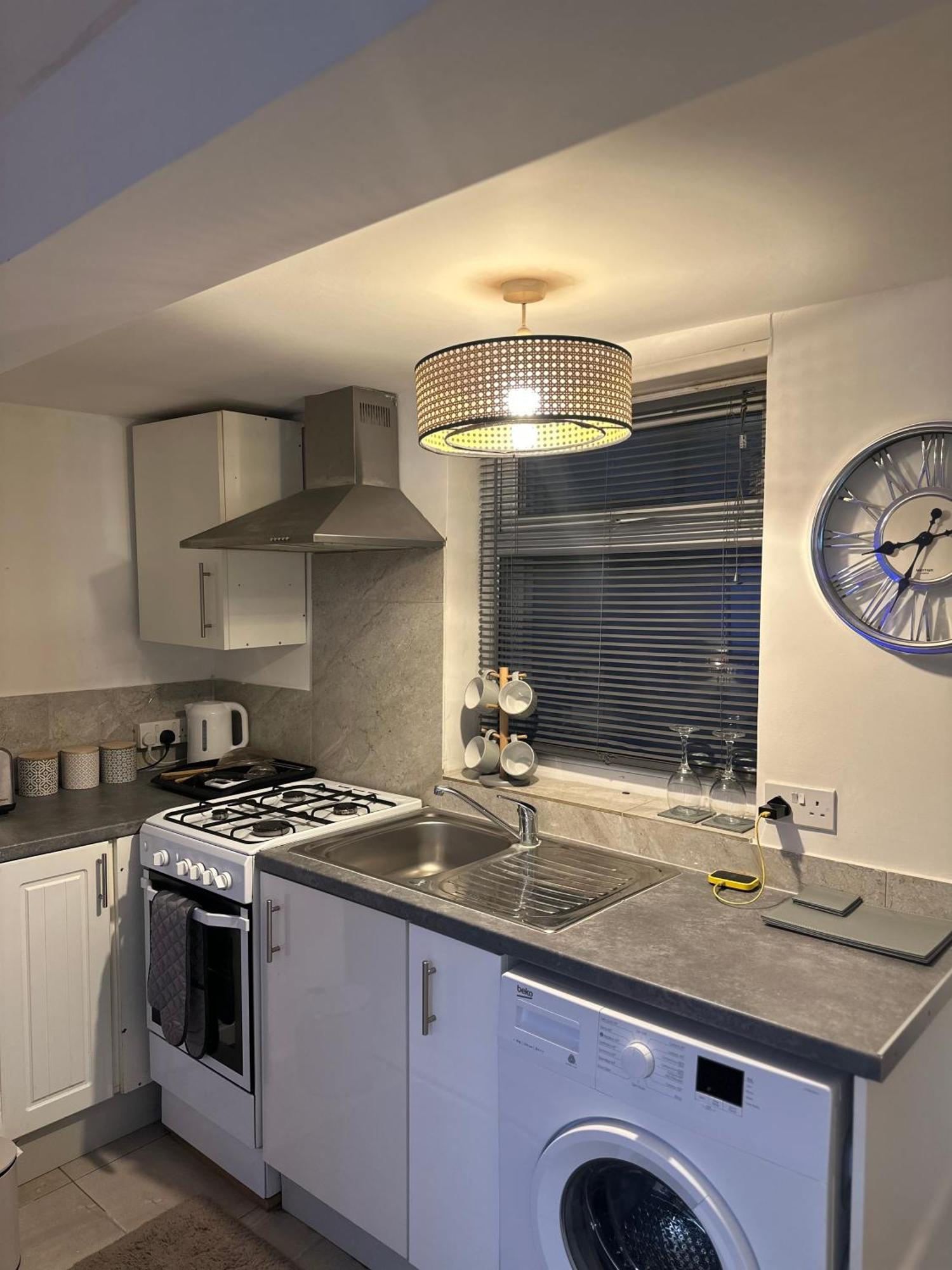 Stylish Studio Flat - Watford Junction - Harry Potter Eksteriør bilde